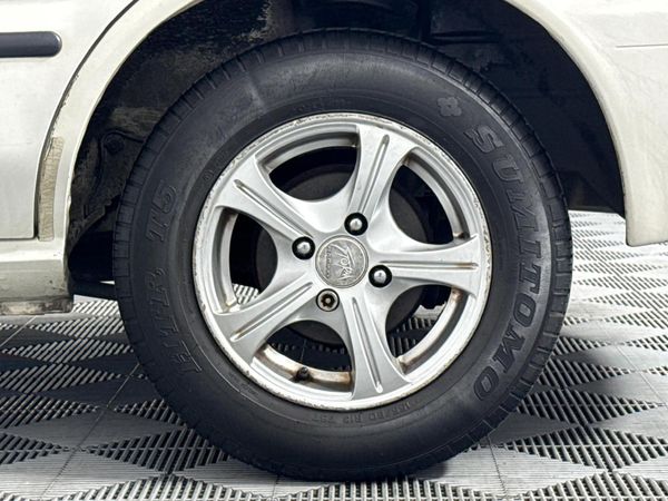 2001-Toyota-Tazz-130 image:6