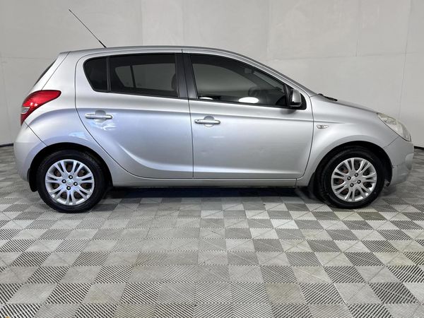 2009-Hyundai-i20-16 image:15