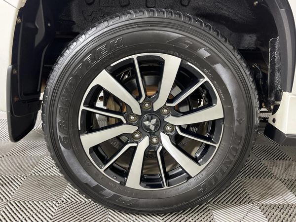 2019-Mitsubishi-Pajero-Sport-24D-4x4-Auto image:5