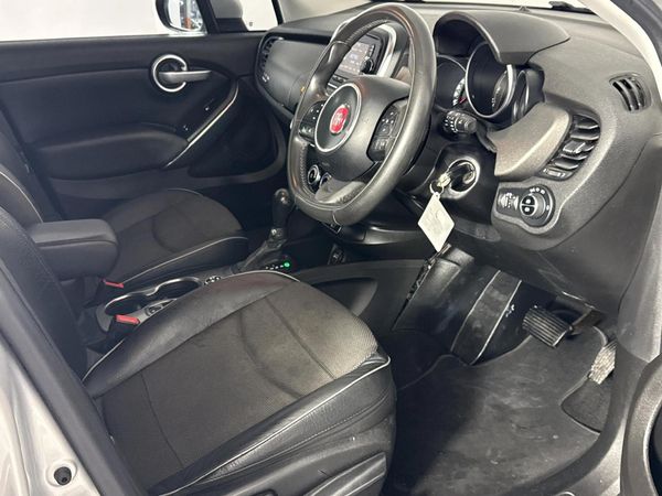 2016-Fiat-500X-14T-Cross-Auto image:9
