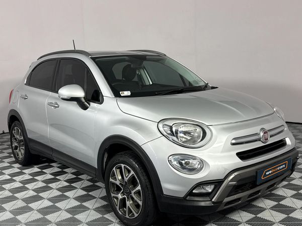 2016-Fiat-500X-14T-Cross-Auto image:16