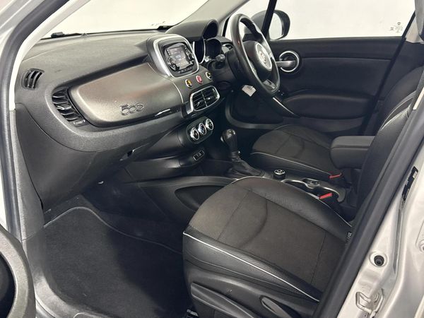 2016-Fiat-500X-14T-Cross-Auto image:8