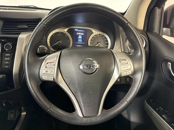 2020-Nissan-Navara-23D-Stealth-4x4-Auto-Double-Cab image:12