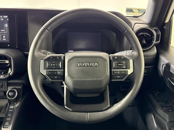 2025-Toyota-Land-Cruiser-Prado-TX-28GD-Auto image:12