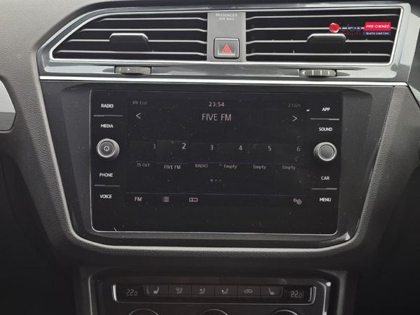 2018-Volkswagen-Tiguan-20-TDI-Comfortline-4Motion-Auto image:18