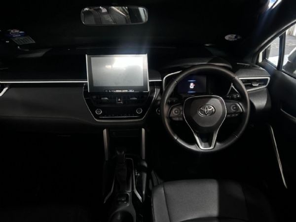 2025-Toyota-Corolla-Cross-18-XS image:10
