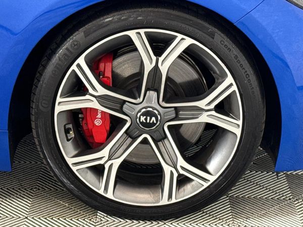 2018-Kia-Stinger-33-V6-GT image:4