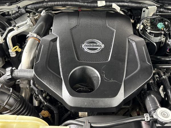2017-Nissan-Navara-23D-LE-4x4-Auto-Double-Cab image:9