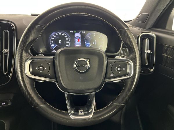 2018-Volvo-XC40-D4-Momentum-AWD image:12