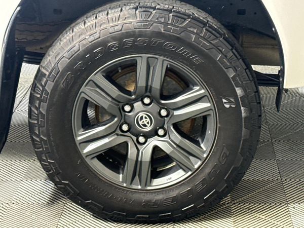 2022-Toyota-Hilux-24-GD-6-Raised-Body-Raider-Extended-Cab image:5