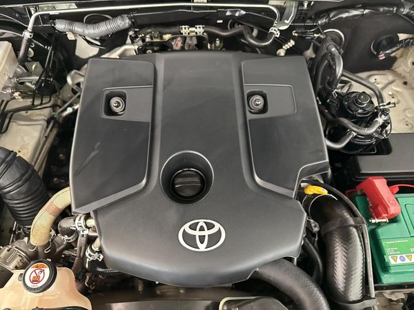 2021-Toyota-Fortuner-28-GD-6-Raised-Body-Auto image:13