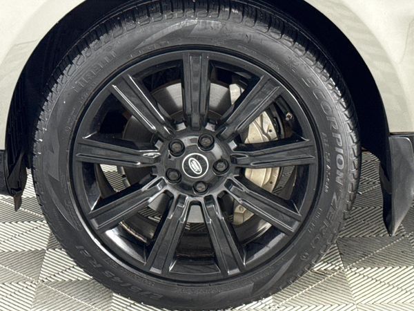 2021-Land-Rover-Range-Rover-Sport-30-D-HSE-190kW image:4