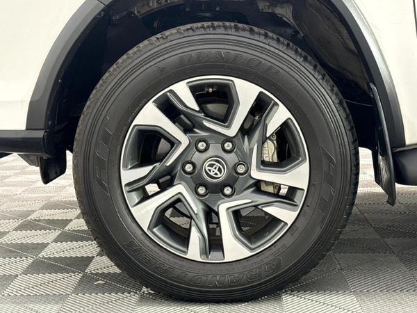 2025-Toyota-Fortuner-24-GD-6-RB-Auto image:4