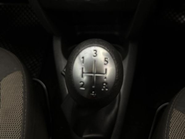 2018-Renault-Sandero-900T-Stepway-Expression image:10