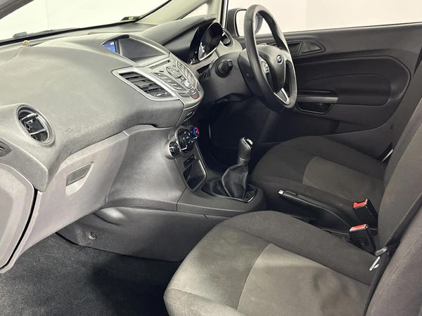 2017-Ford-Fiesta-14-Ambiente-5-dr image:8