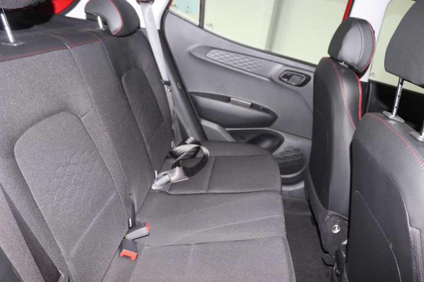 2026-Hyundai-Grand-i10-12-Motion-Auto image:11