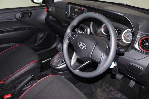 2026-Hyundai-Grand-i10-12-Motion-Auto image:7