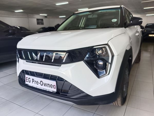 2025-Mahindra-XUV-3XO-12T-MX2-Auto image:1