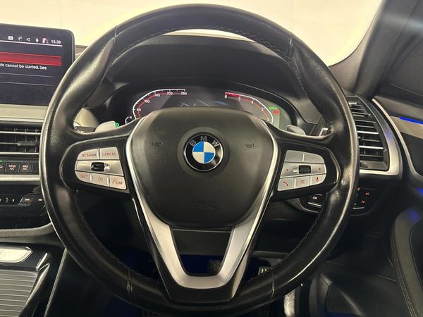 2022-BMW-X3-xDrive20d image:11