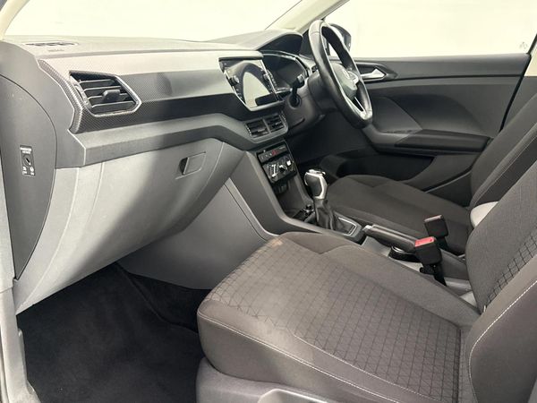 2020-Volkswagen-T-Cross-10-TSI-Highline-Auto image:7