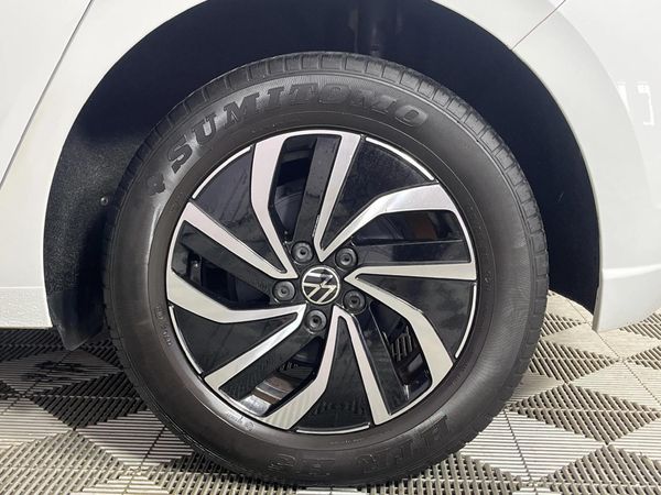 2022-Volkswagen-Polo-10-TSI-Life image:6