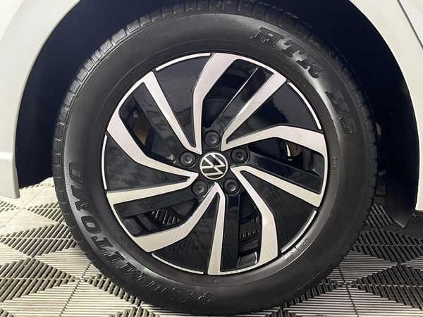 2022-Volkswagen-Polo-10-TSI-Life image:7
