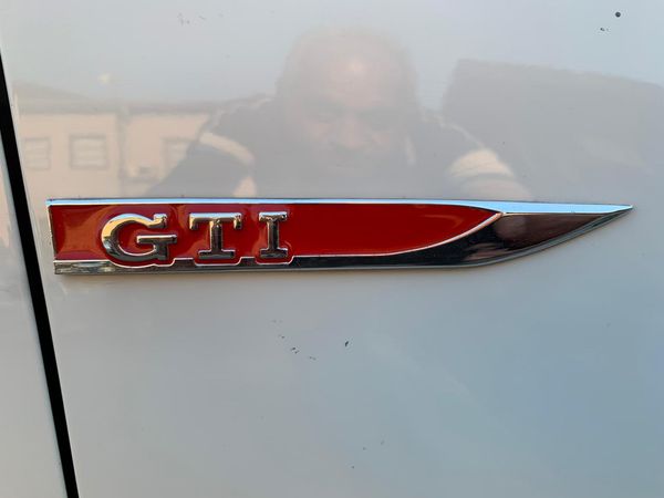 2014-Volkswagen-Polo-GTi-14-TSI-Automatic image:10