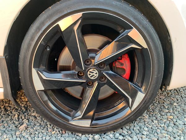2014-Volkswagen-Polo-GTi-14-TSI-Automatic image:12