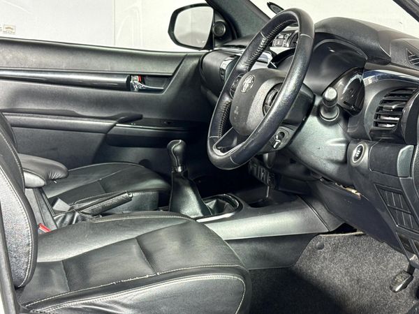2019-Toyota-Hilux-28-GD-6-Raised-Body-Raider-Double-Cab image:9