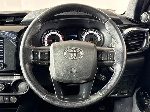 2019-Toyota-Hilux-28-GD-6-Raised-Body-Raider-Double-Cab image:11