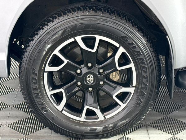 2019-Toyota-Hilux-28-GD-6-Raised-Body-Raider-Double-Cab image:4