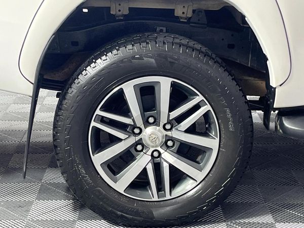 2019-Toyota-Hilux-28-GD-6-Raised-Body-Auto-Raider-Double-Cab image:7