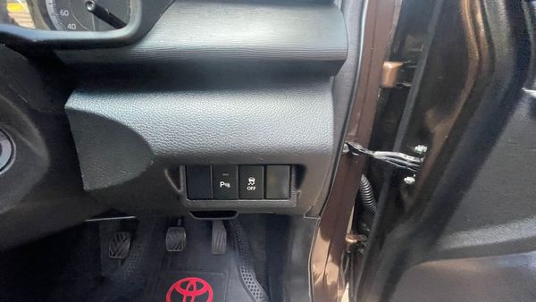 2025-Toyota-Rumion-15-TX image:17