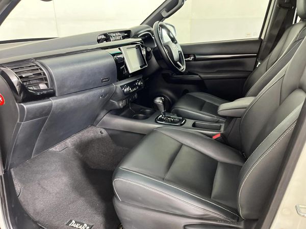 2019-Toyota-Hilux-28-GD-6-Raised-Body-Auto-Raider-Double-Cab image:7