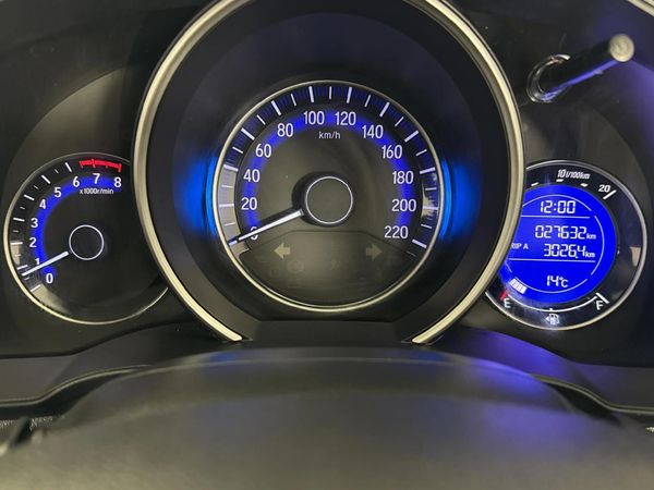 2022-Honda-WR-V-12-Elegance image:2