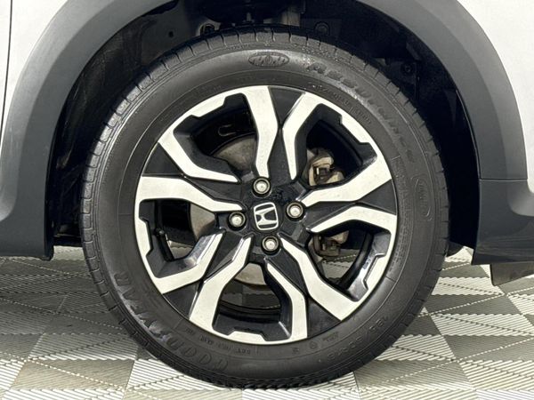 2022-Honda-WR-V-12-Elegance image:5