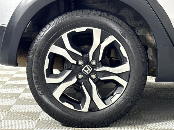 2022-Honda-WR-V-12-Elegance image:7