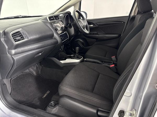 2022-Honda-WR-V-12-Elegance image:8