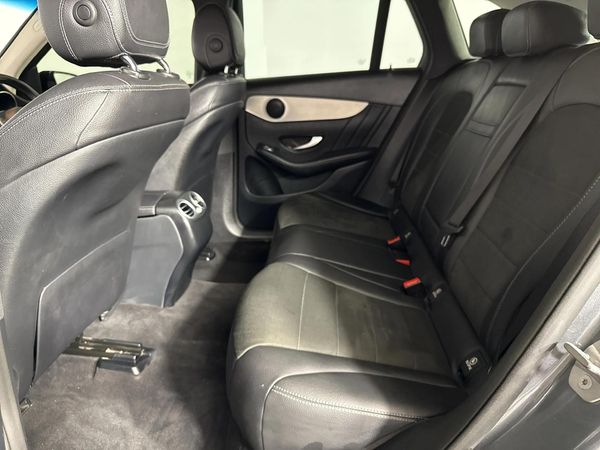 2018-Mercedes-Benz-GLC-250d-AMG image:3