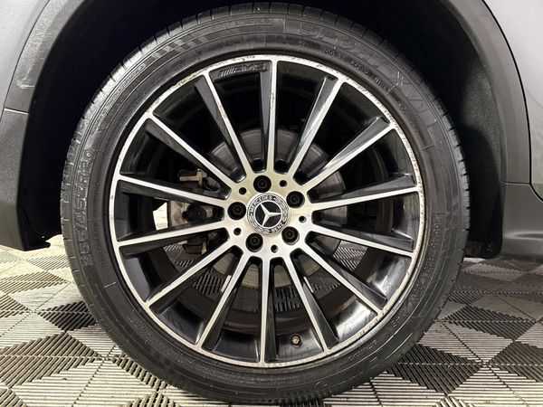 2018-Mercedes-Benz-GLC-250d-AMG image:7