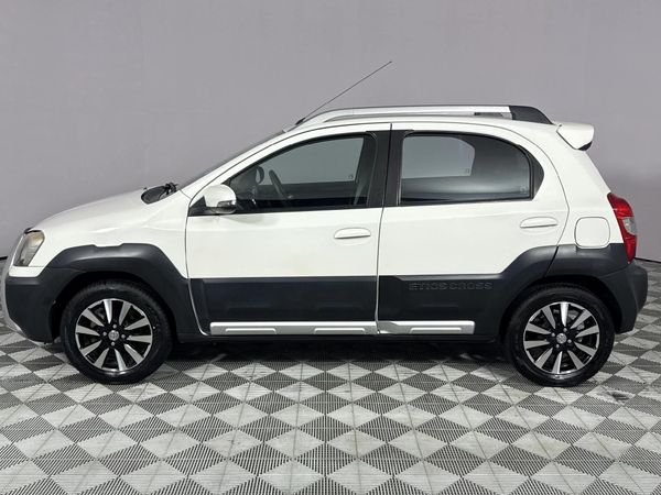 2017-Toyota-Etios-Cross-15-XS-5-dr image:19