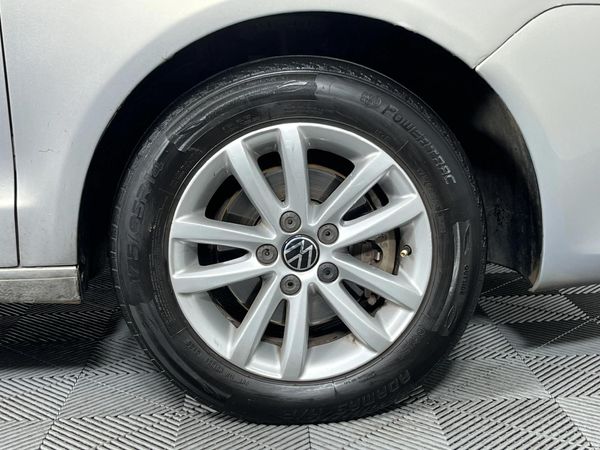 2011-Volkswagen-Polo-Vivo-14-5-dr image:5