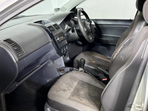 2011-Volkswagen-Polo-Vivo-14-5-dr image:8