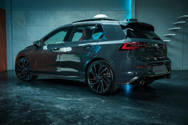 2025-Volkswagen-Golf-8-GTI-20-TSI-DSG image:5