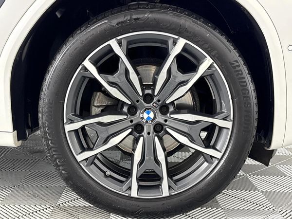 2021-BMW-X4-xDrive20d-M-Sport image:5