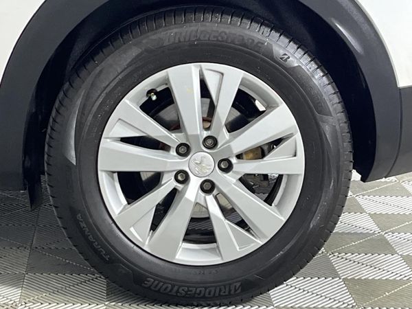 2018-Peugeot-3008-20-HDi-Active image:6