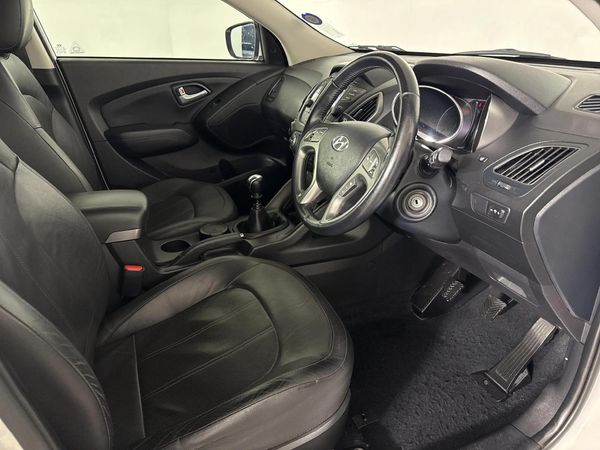 2015-Hyundai-ix35-20-Executive image:9