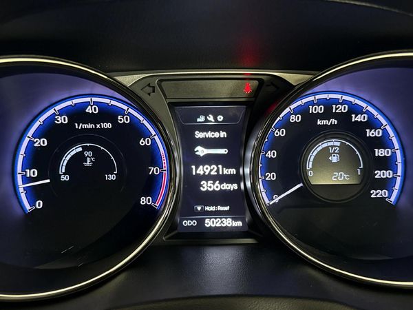 2015-Hyundai-ix35-20-Executive image:2