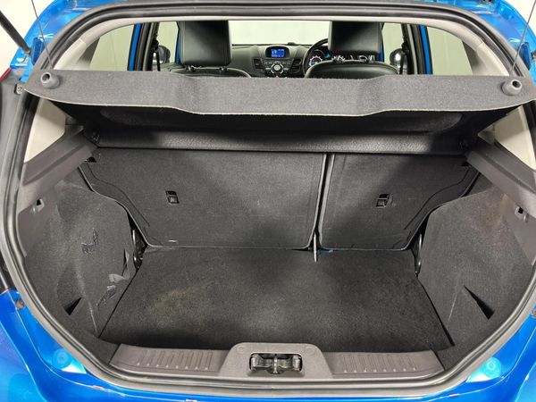 2015-Ford-Fiesta-10-EcoBoost-Titanium-5-dr image:13