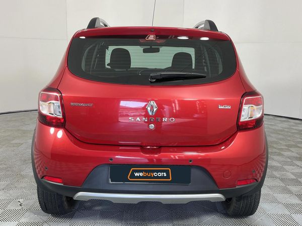 2014-Renault-Sandero-900T-Stepway image:17